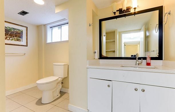 1479 W 57th Avenue South Granville