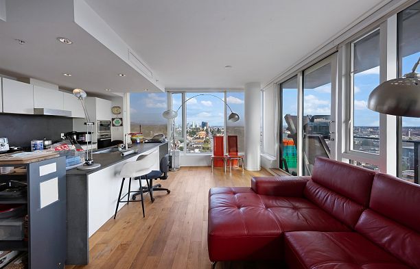 1703 8588 Cornish Street S.W. Marine