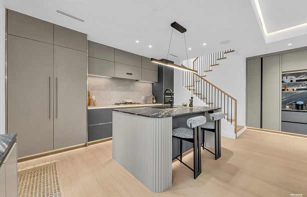 1 1183 W 33rd Avenue Shaughnessy
