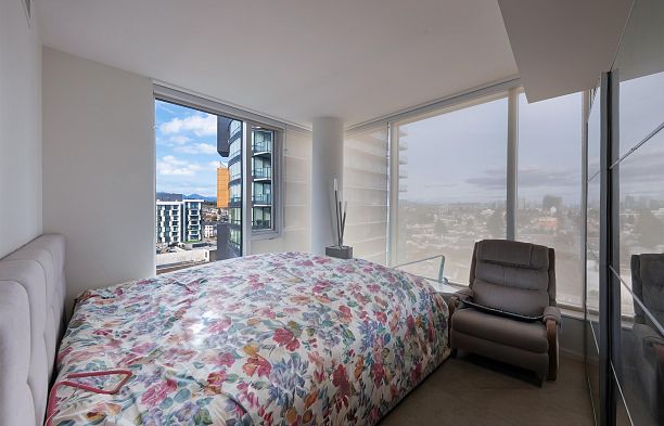 1703 8588 Cornish Street S.W. Marine