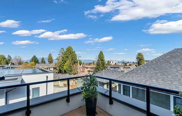 1 1183 W 33rd Avenue Shaughnessy