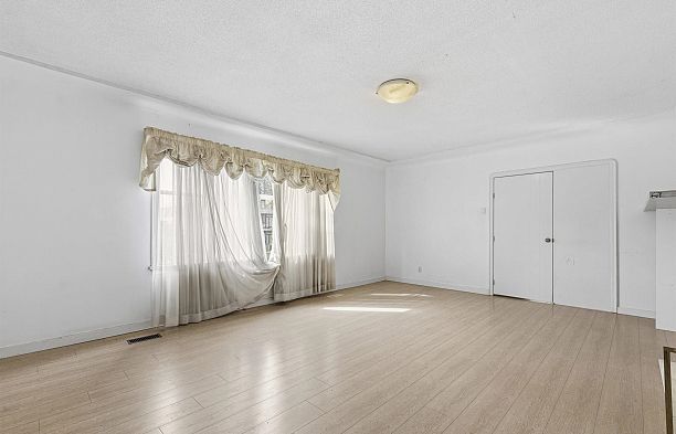 1479 W 57th Avenue South Granville