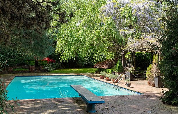 2296 W 32nd Avenue Quilchena