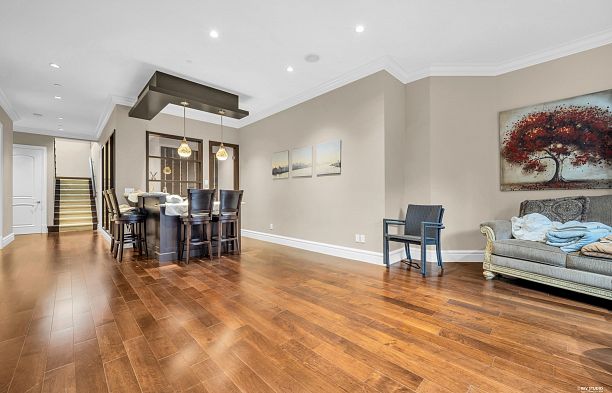 3439 Balaclava Street Arbutus