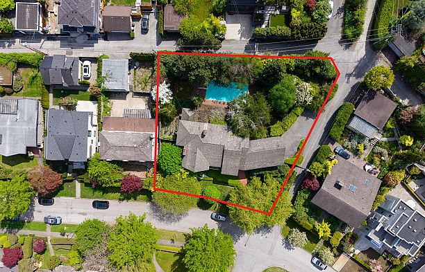 2296 W 32nd Avenue Quilchena