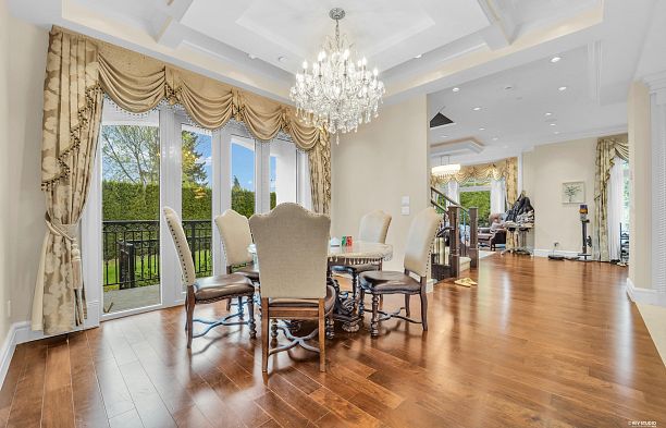 3439 Balaclava Street Arbutus