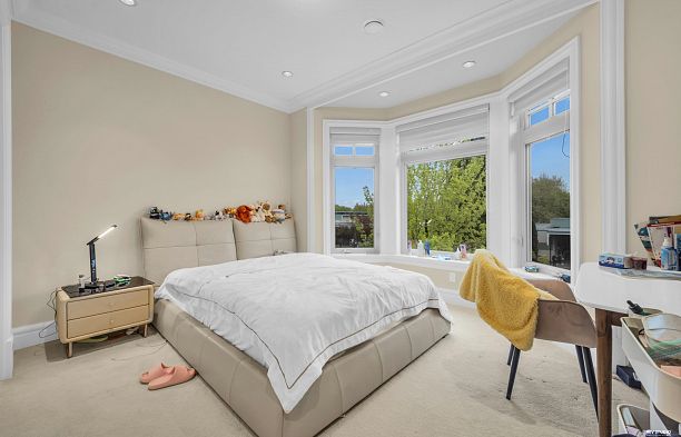3439 Balaclava Street Arbutus