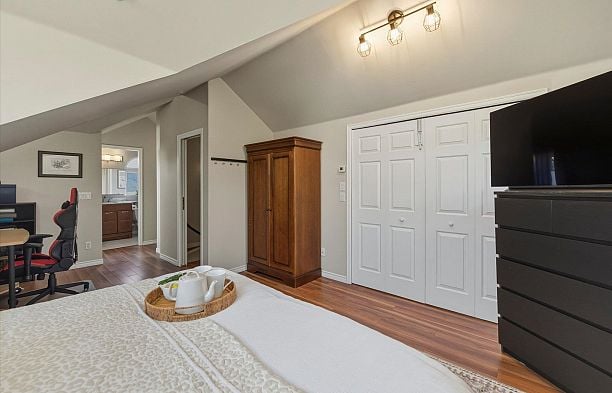 315 962 W 16th Avenue Cambie