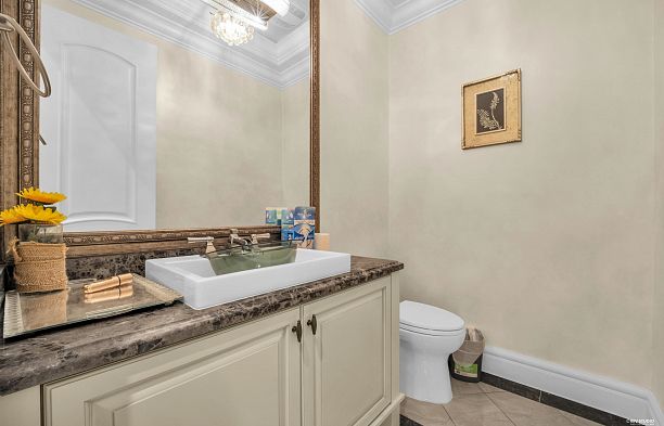 3439 Balaclava Street Arbutus