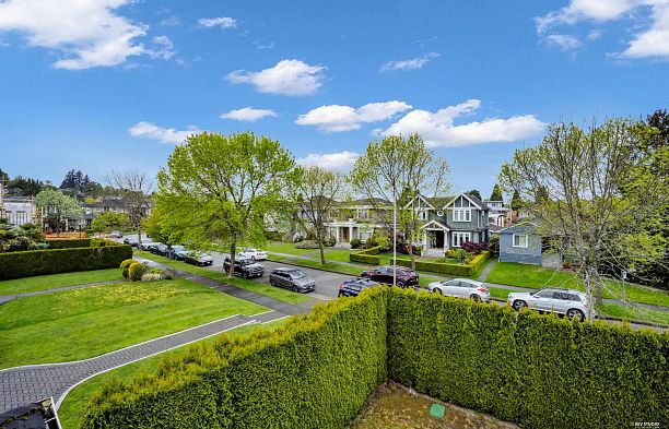 3439 Balaclava Street Arbutus