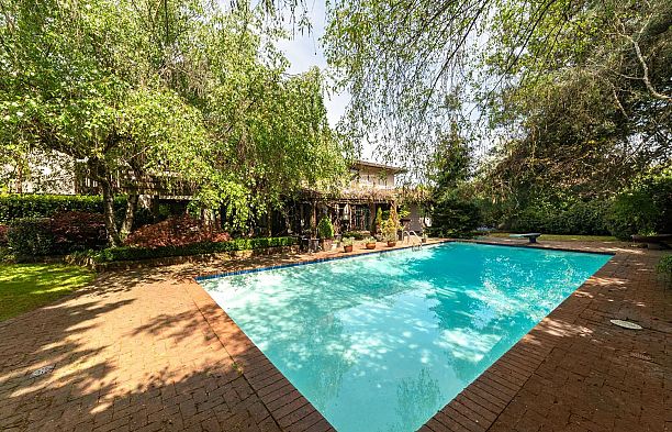 2296 W 32nd Avenue Quilchena