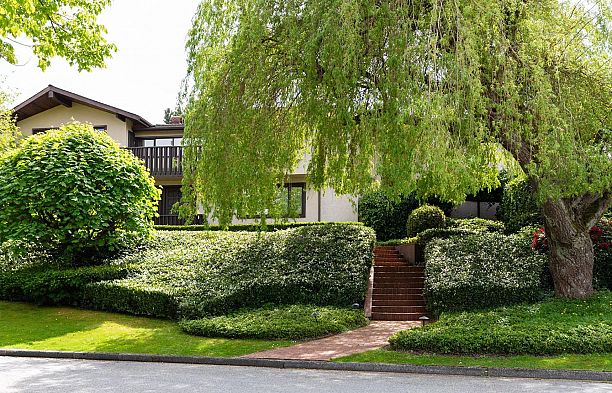 2296 W 32nd Avenue Quilchena