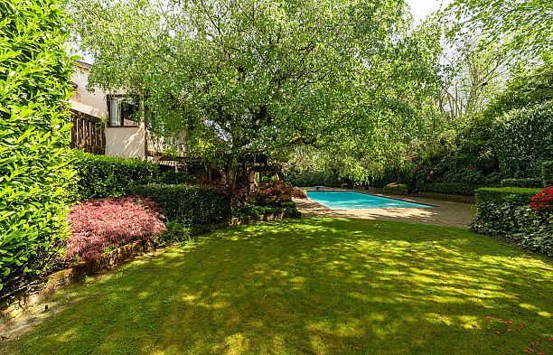 2296 W 32nd Avenue Quilchena