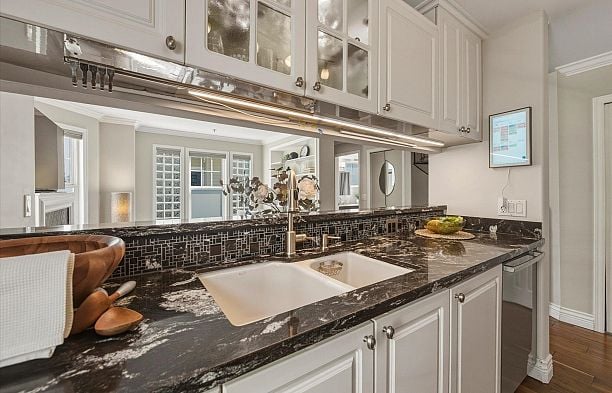 315 962 W 16th Avenue Cambie
