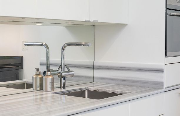 208 1529 W 6th Avenue False Creek