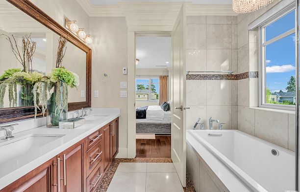 2653 Mcbain Avenue Quilchena