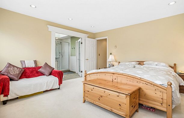 2828 W 23rd Avenue Arbutus