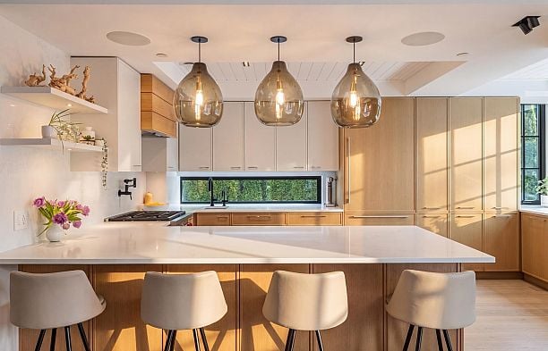 820 W 23rd Avenue Cambie