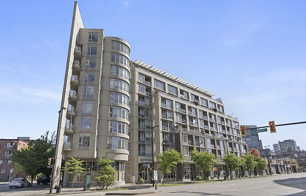 304 2055 Yukon Street False Creek