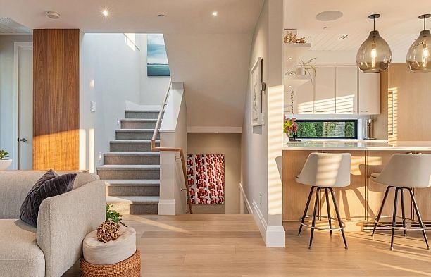 820 W 23rd Avenue Cambie