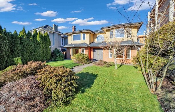 2445 W 19th Avenue Arbutus