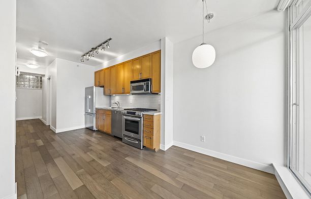 304 2055 Yukon Street False Creek