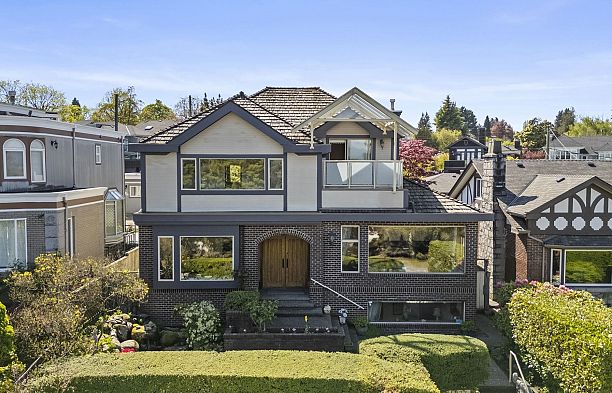 4233 Quesnel Drive MacKenzie Heights