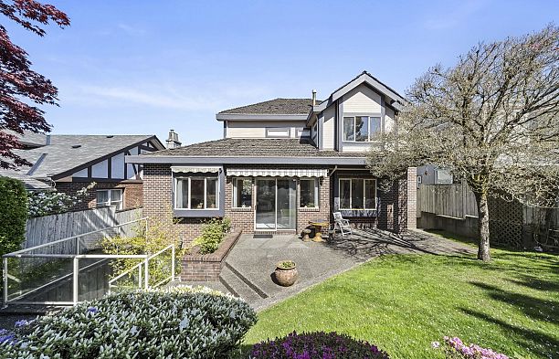 4233 Quesnel Drive MacKenzie Heights