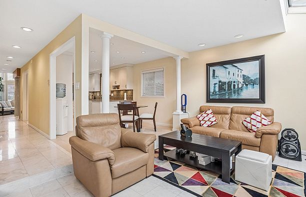 2828 W 23rd Avenue Arbutus