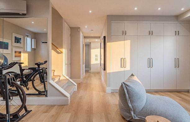 820 W 23rd Avenue Cambie