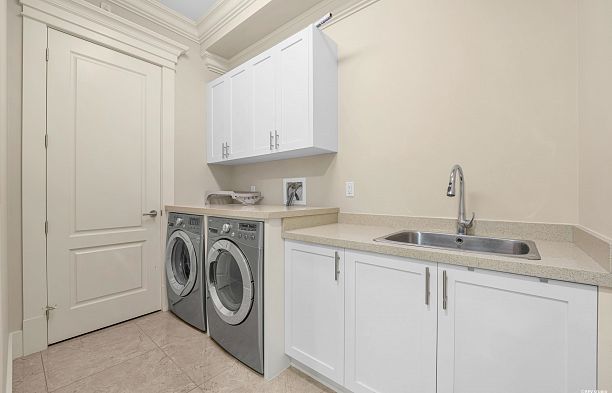 2653 Mcbain Avenue Quilchena