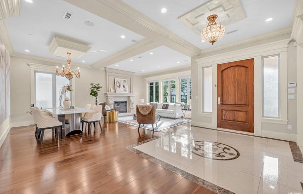 2653 Mcbain Avenue Quilchena