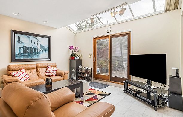 2828 W 23rd Avenue Arbutus