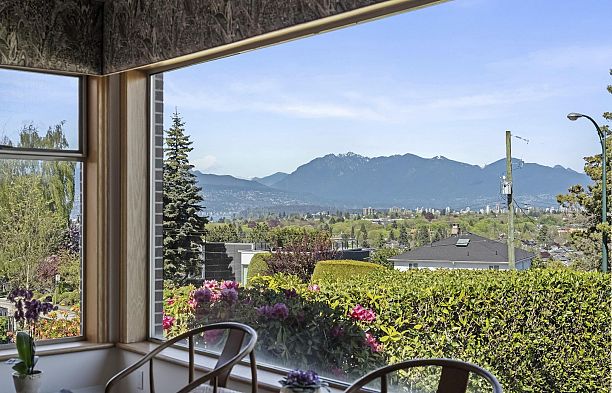 4233 Quesnel Drive MacKenzie Heights