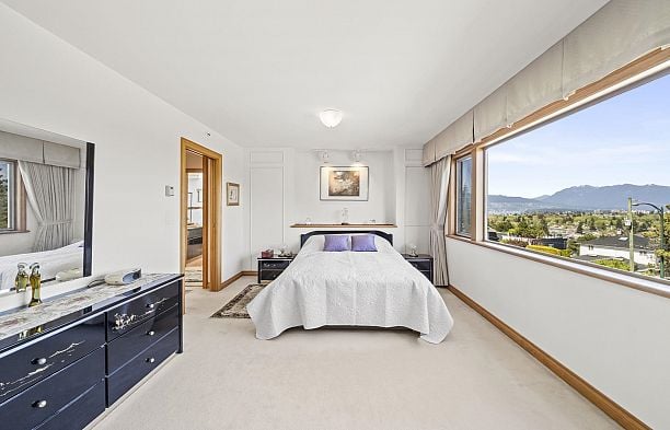 4233 Quesnel Drive MacKenzie Heights