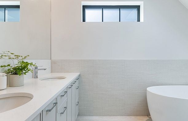 820 W 23rd Avenue Cambie