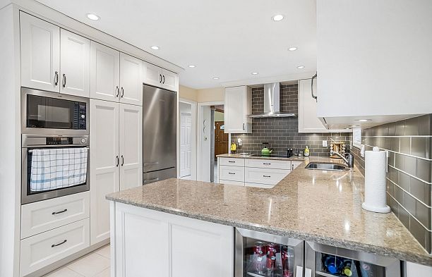 2828 W 23rd Avenue Arbutus