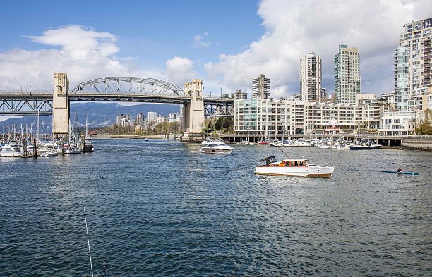 208 1529 W 6th Avenue False Creek