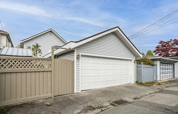 2828 W 23rd Avenue Arbutus
