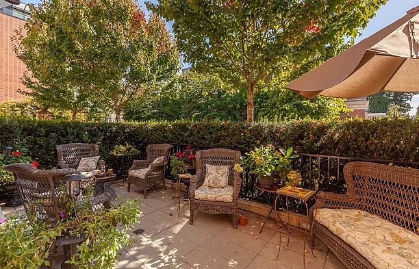 1527 Atlas Lane South Granville