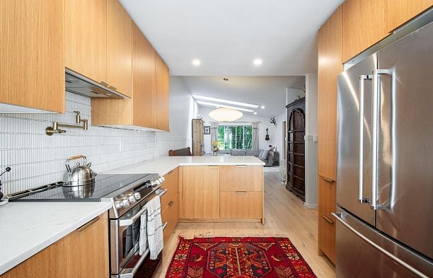 3385 Ontario Street Cambie