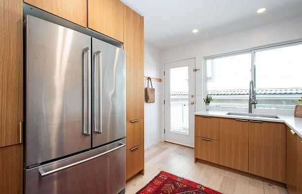 3385 Ontario Street Cambie