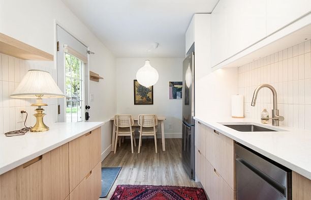 3385 Ontario Street Cambie