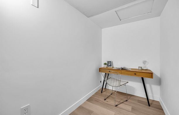 1010 W 52nd Avenue South Granville