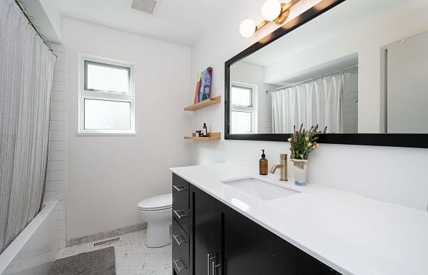 3385 Ontario Street Cambie