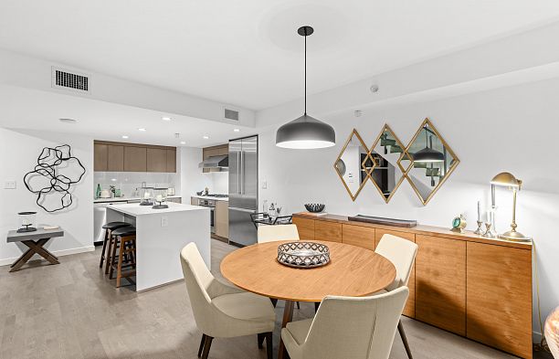 1803 1009 Harwood Street West End VW