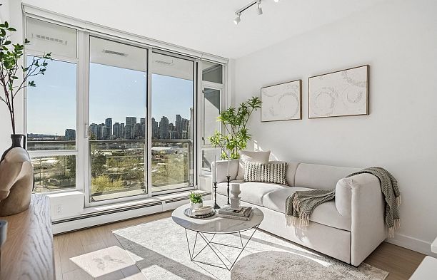 605 1708 Columbia Street False Creek