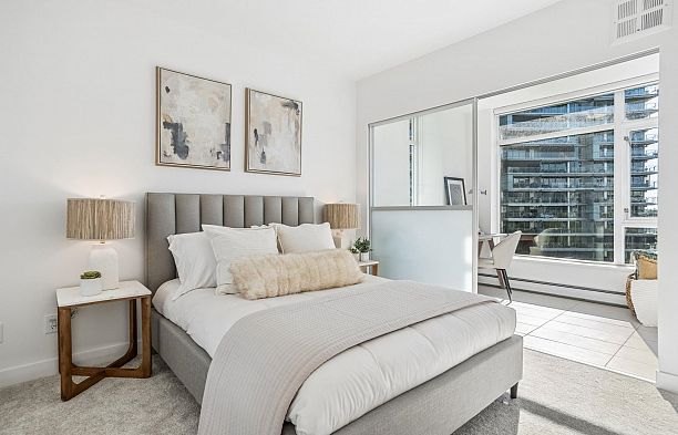 605 1708 Columbia Street False Creek