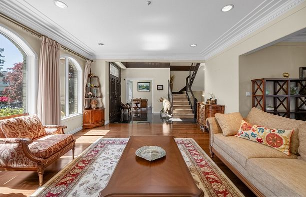 2407 W 18th Avenue Arbutus