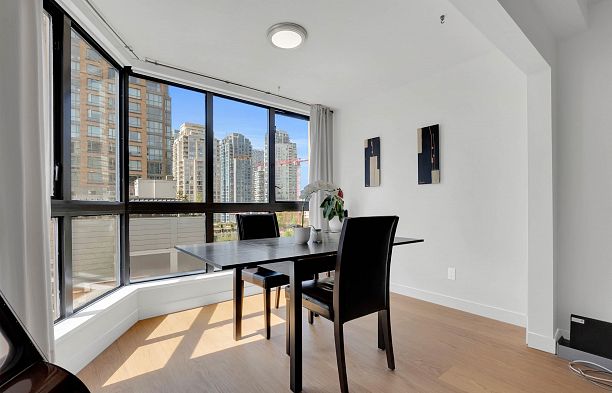 801 488 Helmcken Street Yaletown